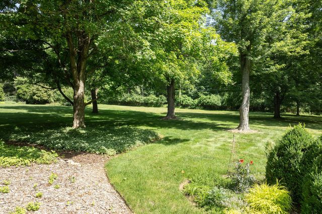 1350 Carriage Road, Powell, OH 43065