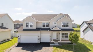 18277 Glacier Way, Lakeville, MN 55044
