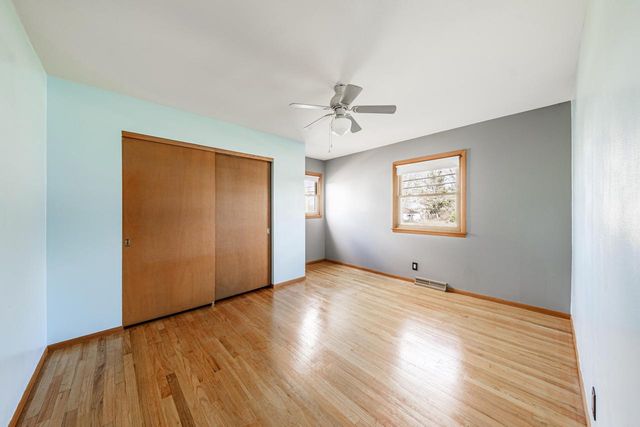 W180N8273 Town Hall ROAD, Menomonee Falls, WI 53051