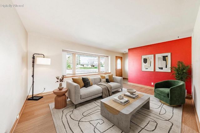 W180N8273 Town Hall ROAD, Menomonee Falls, WI 53051