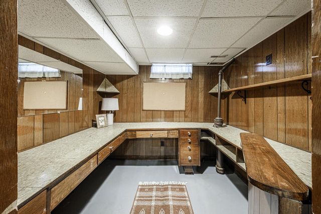 W180N8273 Town Hall ROAD, Menomonee Falls, WI 53051