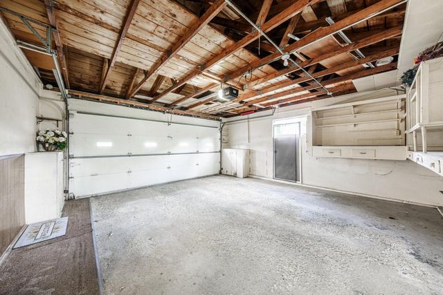 W180N8273 Town Hall ROAD, Menomonee Falls, WI 53051