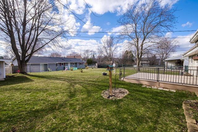W180N8273 Town Hall ROAD, Menomonee Falls, WI 53051