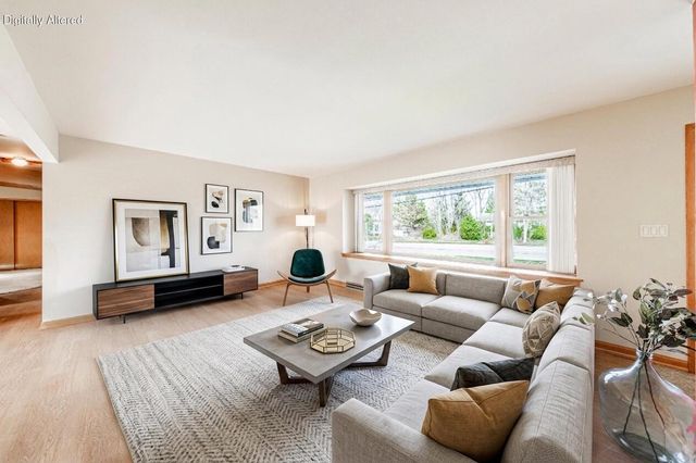 W180N8273 Town Hall ROAD, Menomonee Falls, WI 53051