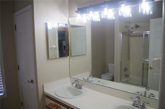 4207 ELBA PLACE, Valrico, FL 33596