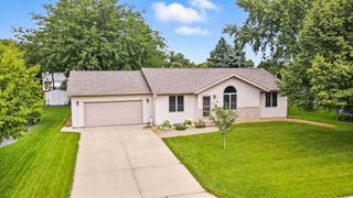 870 17th Street SE, Owatonna, MN 55060