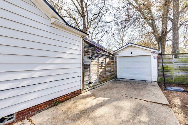 712 Hunter St, Kilgore, TX 75662