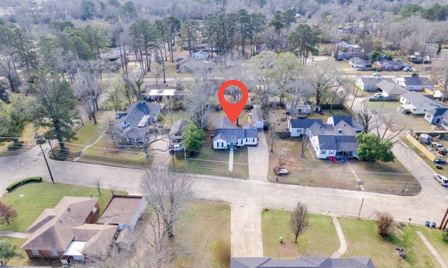 712 Hunter St, Kilgore, TX 75662