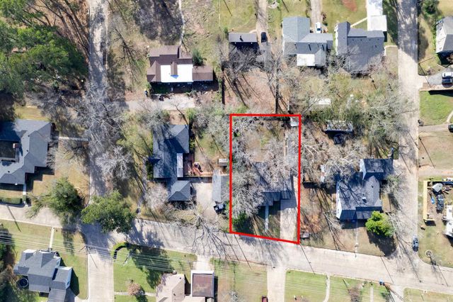 712 Hunter St, Kilgore, TX 75662