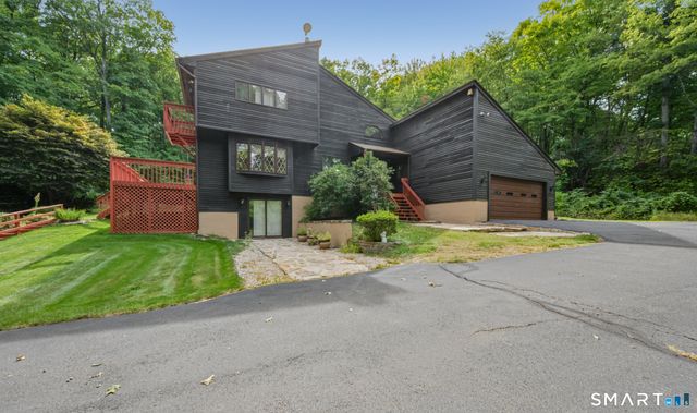 547 Simsbury Road, Bloomfield, CT 06002