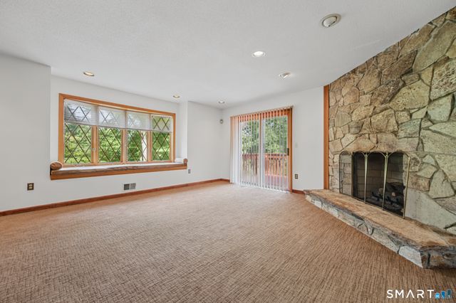 547 Simsbury Road, Bloomfield, CT 06002