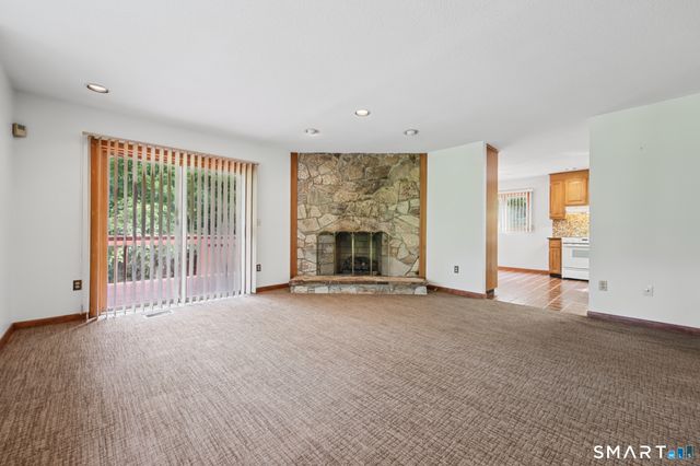 547 Simsbury Road, Bloomfield, CT 06002