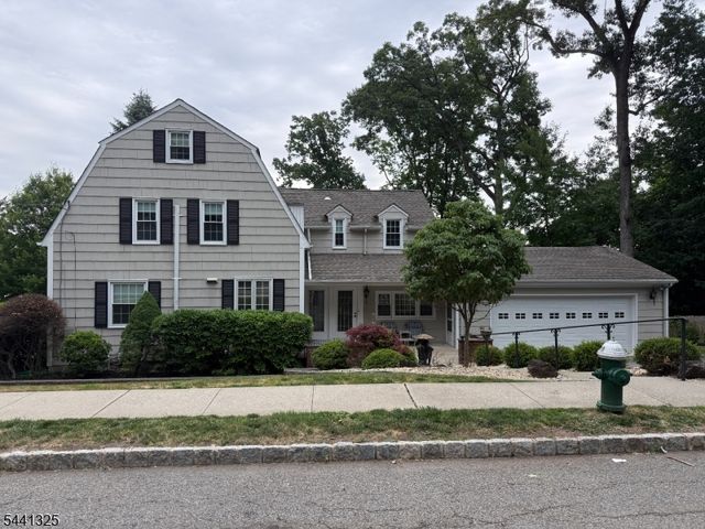 53 Howard St, Verona Twp., NJ 07044