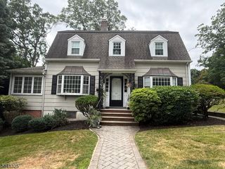 53 Howard St, Verona Twp., NJ 07044