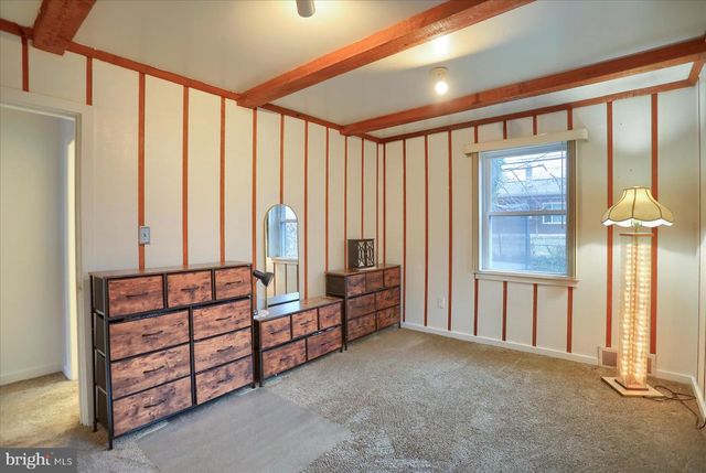 3917 DURHAM RD, Harrisburg, PA 17110