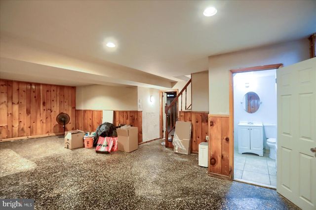 3917 DURHAM RD, Harrisburg, PA 17110