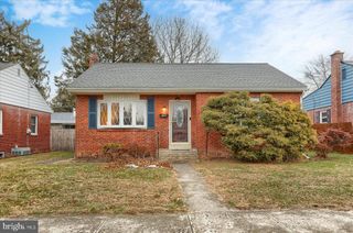 3917 DURHAM RD, Harrisburg, PA 17110