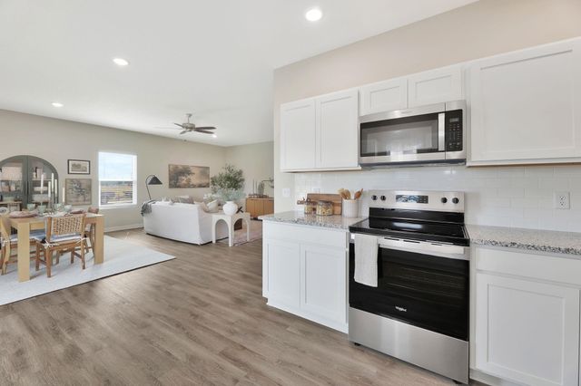 1038 N Forestview St, Wichita, KS 67235