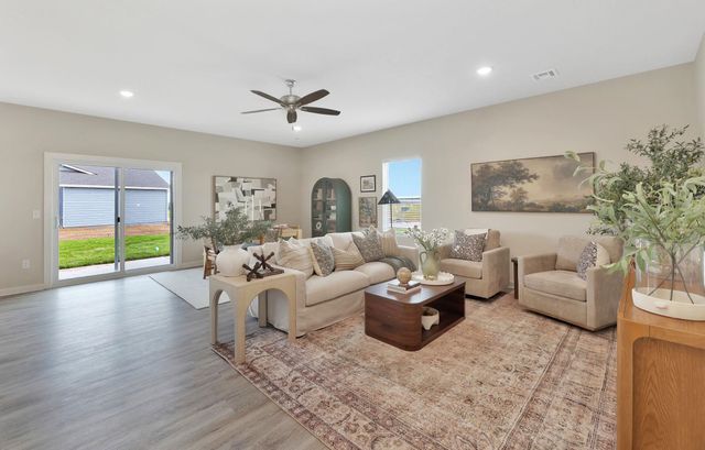 1038 N Forestview St, Wichita, KS 67235