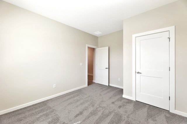 1038 N Forestview St, Wichita, KS 67235