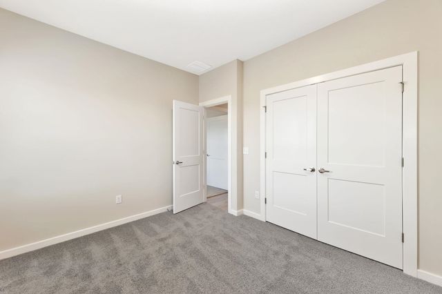 1038 N Forestview St, Wichita, KS 67235