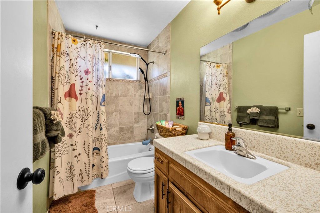 Image 25 of property listing at 56527 El Dorado Drive, Yucca Valley, CA 92284