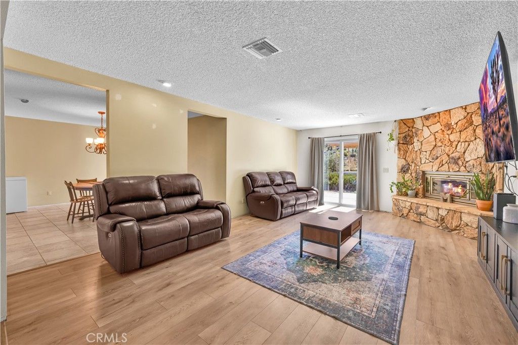 Image 4 of property listing at 56527 El Dorado Drive, Yucca Valley, CA 92284