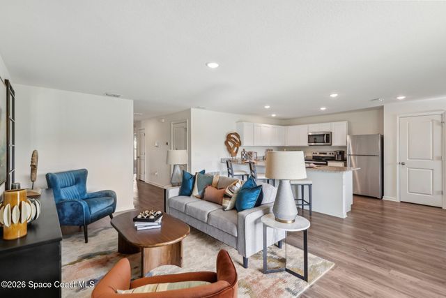 3221 Fitzpatrick Avenue SW, Palm Bay, FL 32908