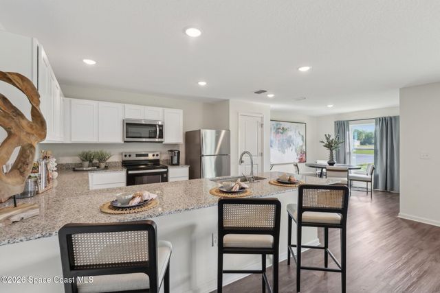3221 Fitzpatrick Avenue SW, Palm Bay, FL 32908