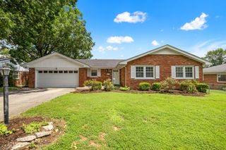 151 Pinehurst Drive, Frankfort, KY 40601
