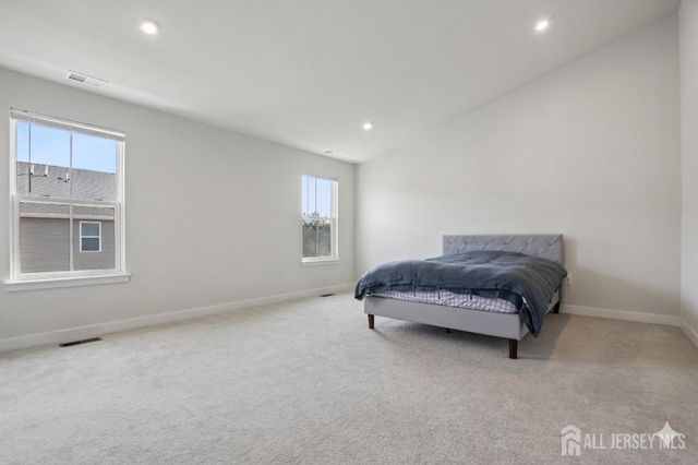 49 Owen Court, Franklin Twsp, NJ 08873