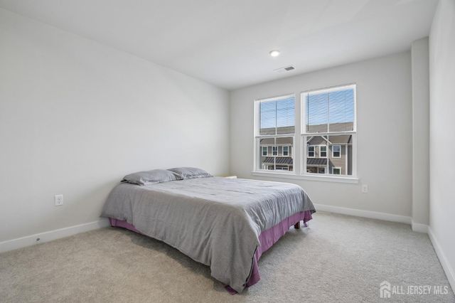 49 Owen Court, Franklin Twsp, NJ 08873