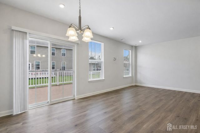 49 Owen Court, Franklin Twsp, NJ 08873