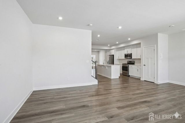 49 Owen Court, Franklin Twsp, NJ 08873