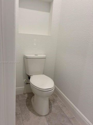 6007 Kumquat Cir, La Belle, FL 33935