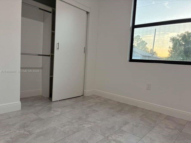 6007 Kumquat Cir, La Belle, FL 33935