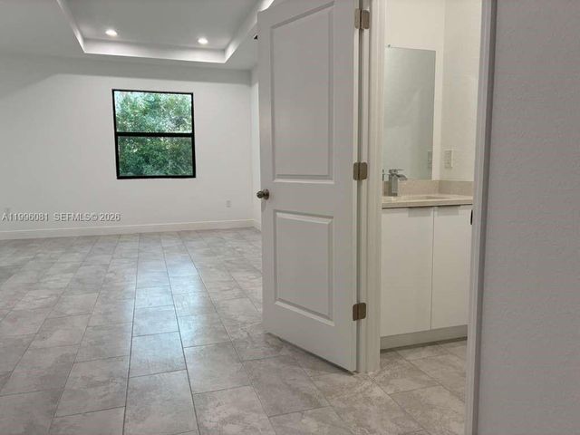 6007 Kumquat Cir, La Belle, FL 33935