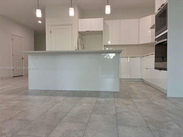 6007 Kumquat Cir, La Belle, FL 33935