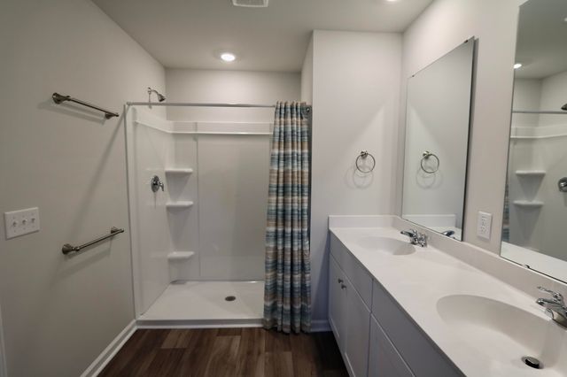 7924 Triggerfish Way, North Charleston, SC 29420