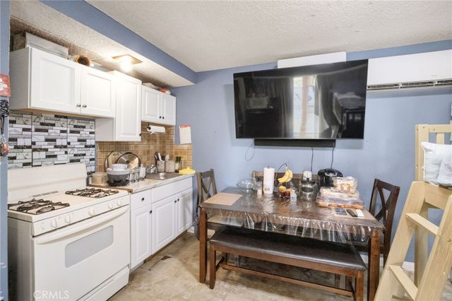 15526 Mar Vista, Whittier, CA 90605