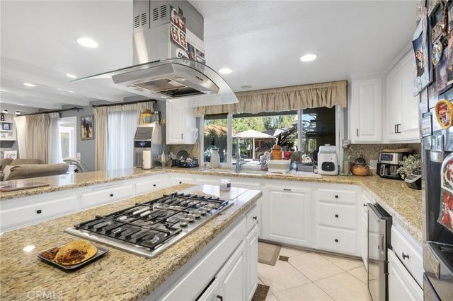 15526 Mar Vista, Whittier, CA 90605