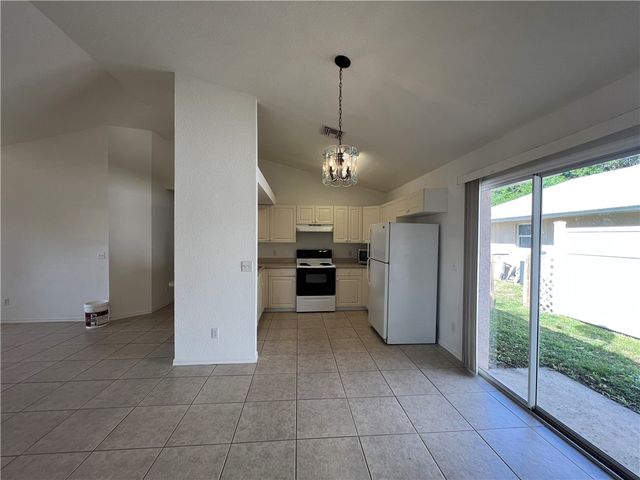 2340 86th Drive, Vero Beach, FL 32966