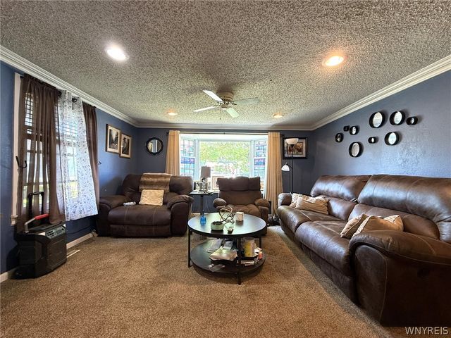 609 76th Street, Niagara Falls, NY 14304