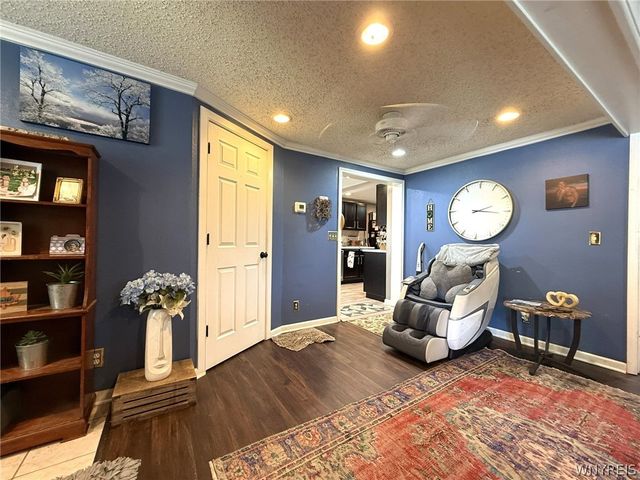 609 76th Street, Niagara Falls, NY 14304