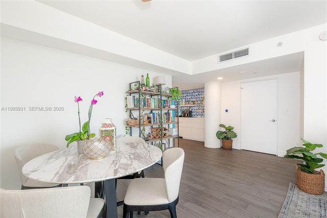 1100 West Ave 1427, Miami Beach, FL 33139