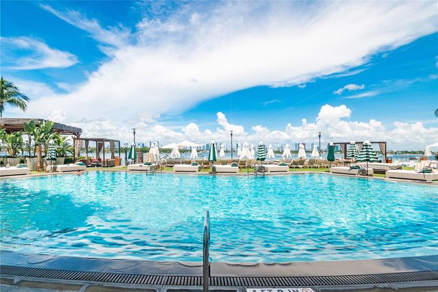 1100 West Ave 1427, Miami Beach, FL 33139