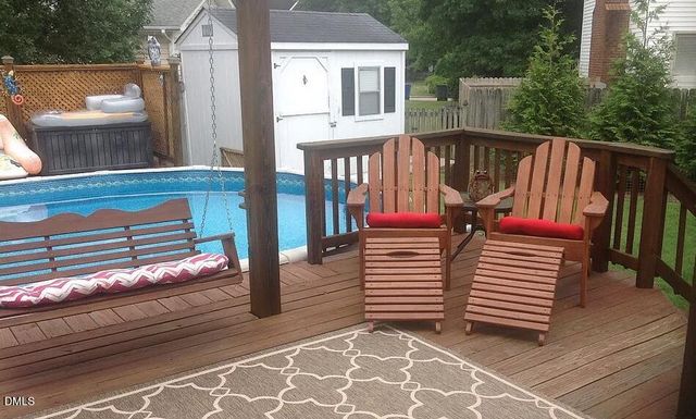 4301 Treetops Circle, Winterville, NC 28590