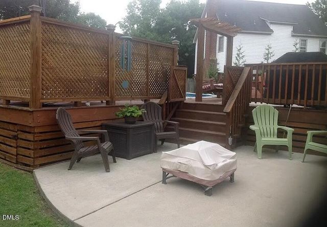 4301 Treetops Circle, Winterville, NC 28590