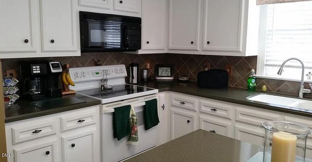 4301 Treetops Circle, Winterville, NC 28590