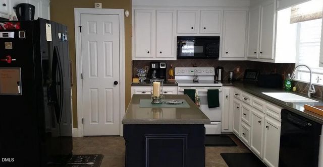 4301 Treetops Circle, Winterville, NC 28590